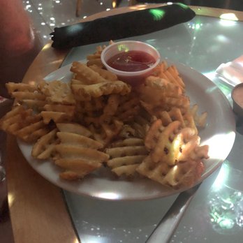 AZ88 - Bleu cheese and fries - American Near Me - Scottsdale, Arizona