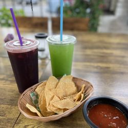 Las Delicias - Fresh juice and delicious chips and salsa