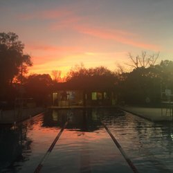 Fort Gatlin Recreation Complex - Nice pool for kids and adults but it gets very crowded over the summer
