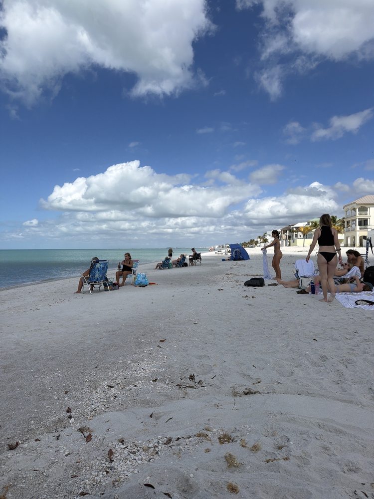 Bonita Beach Logo