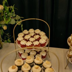 Chandelier Bakery - Photo By Kristianna McGee Photography