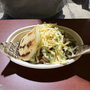 Centro Villa 25 - Lunch - Latin American Near Me - Cleveland, Ohio