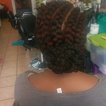 Dee Dee Does Dos - Hair Stylists Near Me - New York, New York