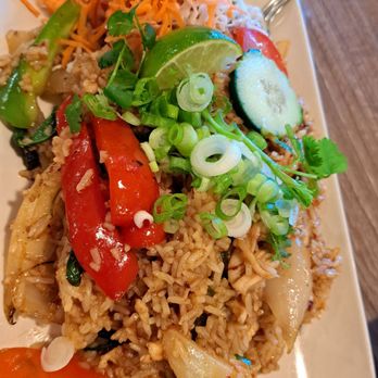 Best Thai Cuisine - Spicy fried rice with chicken - Thai Near Me - Riverside, California Best Thai Cuisine - Spicy fried rice with chicken - Thai Near Me - Riverside, California