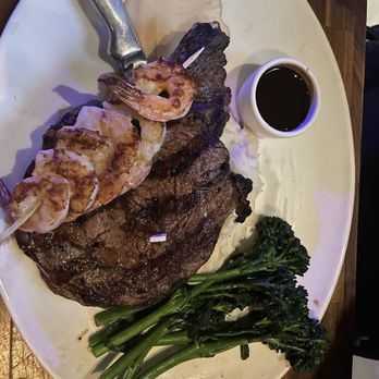 Yard House - 20oz 20 oz. Bone-In Ribeye - Bars Near Me - Westlake, Ohio