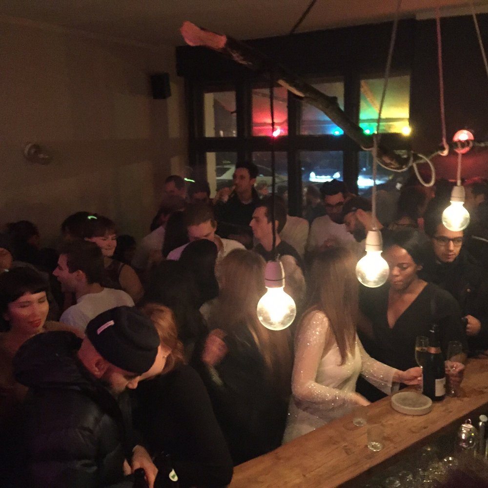 TOP 10 BEST Bar \u0026 Kneipe near Weißensee, Berlin, Germany - Updated 2026 -  Yelp, image size:1000x1000