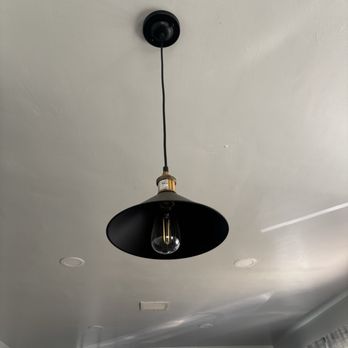 KiloWaltt Enterprise - Pendant light fixture and recess lights. - Electricians Near Me