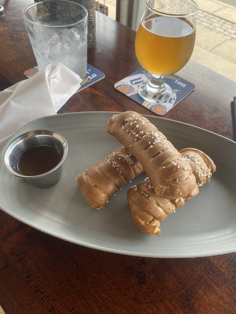 MUSTARDS THE WINE RACK 19 Photos 150 S Broadway, New Philadelphia