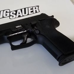 Gun World