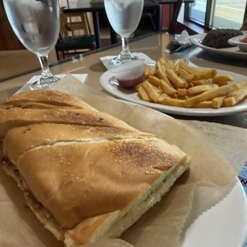 Havana Cafe - Pan con lechon - Cuban pork sandwich. Good! - Cuban Near Me - Indianapolis, Indiana Havana Cafe - Pan con lechon - Cuban pork sandwich. Good! - Cuban Near Me - Indianapolis, Indiana
