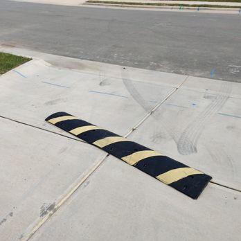 Metronet - Installed neighbor's line through my yard over my driveway, nothing done for over a month. - Television Service Providers Near Me - Plainfield, Illinois