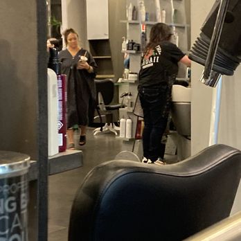 Marsha Nadalin Salon - Dat's her. - Hair Salons Near Me - Honolulu, Hawaii Marsha Nadalin Salon - Dat's her. - Hair Salons Near Me - Honolulu, Hawaii