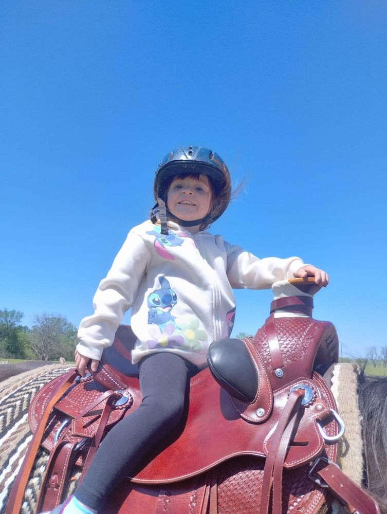 Jasper's Riding Facility - equestrian in Maysville, OK