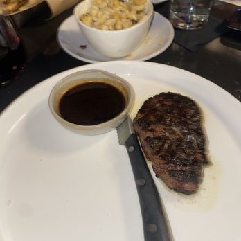 Honorable Mention - Steak w/ a side of Mac & Cheese - Sports Bars Near Me - Portland, Oregon