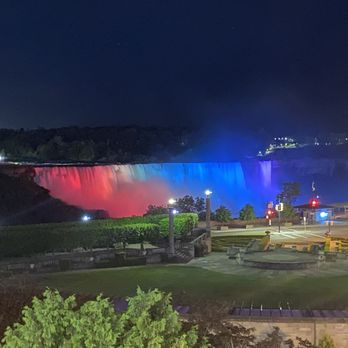 Sheraton Fallsview Hotel - Niagara Falls - Hotels Near Me - Niagara Falls, Ontario
