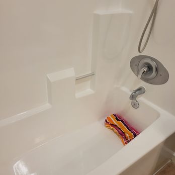 24 Hour Bath - After Picture - Refinishing Services Near Me - San Diego, California 24 Hour Bath - After Picture - Refinishing Services Near Me - San Diego, California