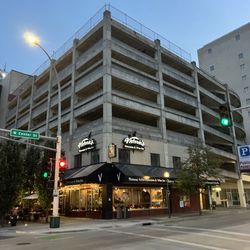 Victoria's Ristorante & Wine Bar