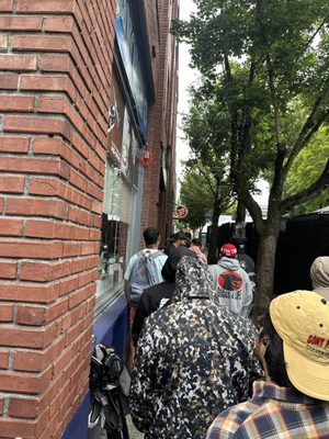 35th North Skate Shop by null