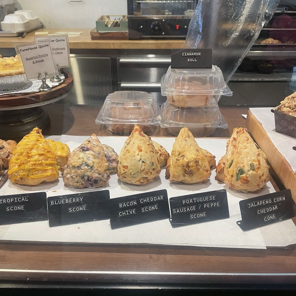 Sugar Beach Bake Shop - Bakeries Near Me - Kihei, Hawaii