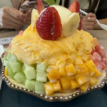 Ever After Tearoom & Eatery - Shaved Ice Near Me - Irvine, California