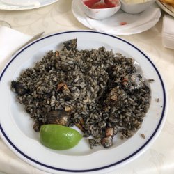 El Caldero - Arroz negro para una persona 8,5€