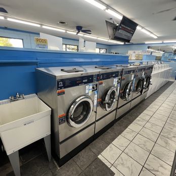 Wash Well - Laundromat Near Me - Warren, Ohio Wash Well - Laundromat Near Me - Warren, Ohio