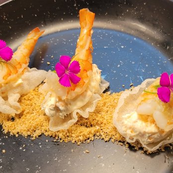 La Distilleria - Abacoa (Salmon Mousse, Rice crispy and Shrimp) - Tapas Bars Near Me - Arecibo, Puerto Rico