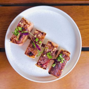 Earls Kitchen + Bar - Sushi - New American Near Me - Nashville, Tennessee Earls Kitchen + Bar - Sushi - New American Near Me - Nashville, Tennessee