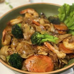Pad Se Ew with shrimp