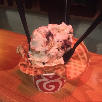 Salt & Straw - Ice Cream & Frozen Yogurt Near Me - Seattle, Washington Salt & Straw - Ice Cream & Frozen Yogurt Near Me - Seattle, Washington