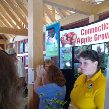 Coventry Farmers' Market - Apple and cider tasting in the barn - Farmers Market Near Me - Coventry, Connecticut