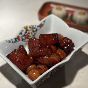 Cheli - Braised pork belly - Shanghainese Near Me - New York, New York Cheli - Braised pork belly - Shanghainese Near Me - New York, New York