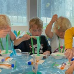 Atomz Lab - Slime time!