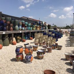 Growers Outlet of Lake Worth - Another photo of the wide selection of beautiful pots