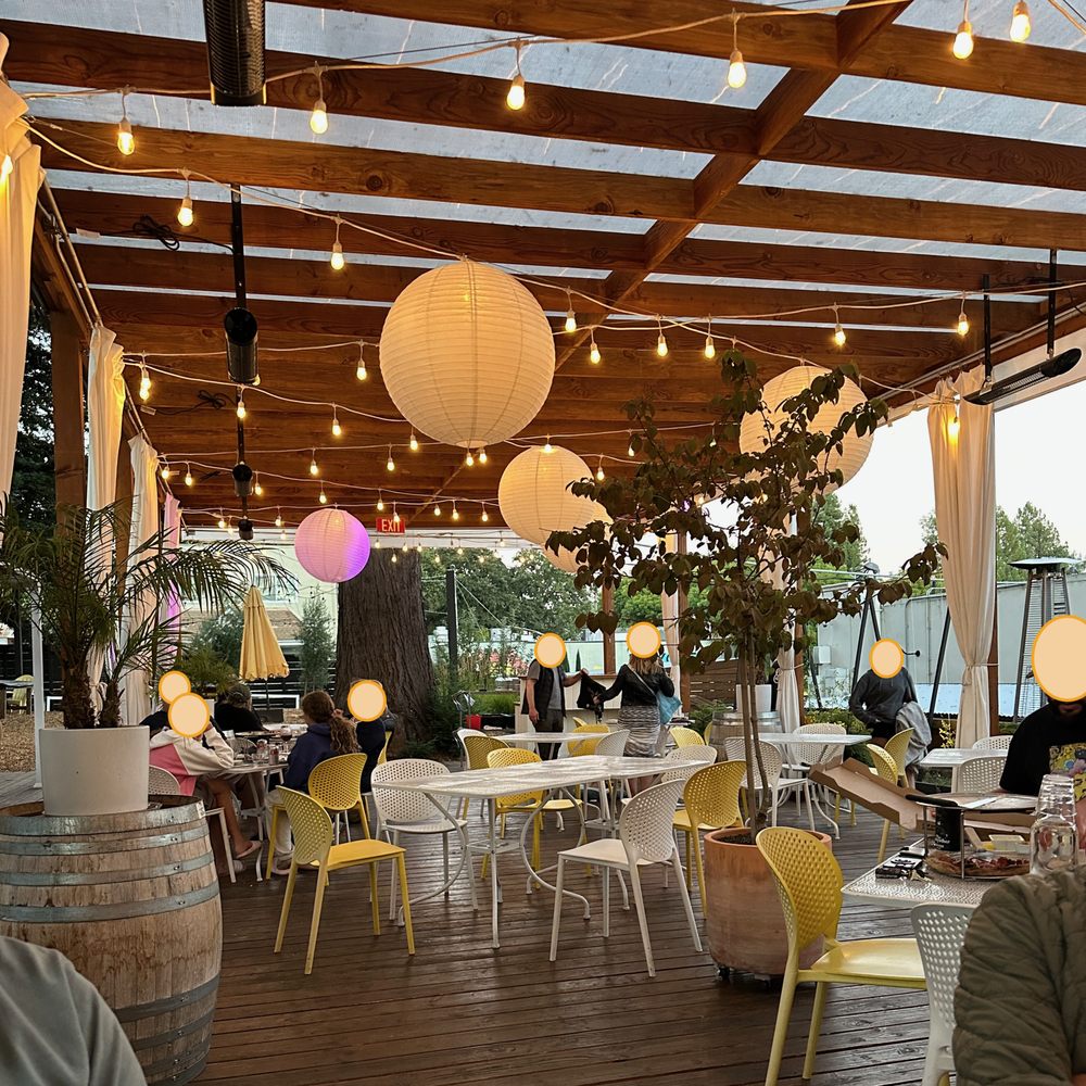 Sonoma Pizza Co. - Back deck - Pizza Near Me - Forestville, California Sonoma Pizza Co. - Back deck - Pizza Near Me - Forestville, California