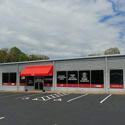 VAMAC - Ruckersville building front door view