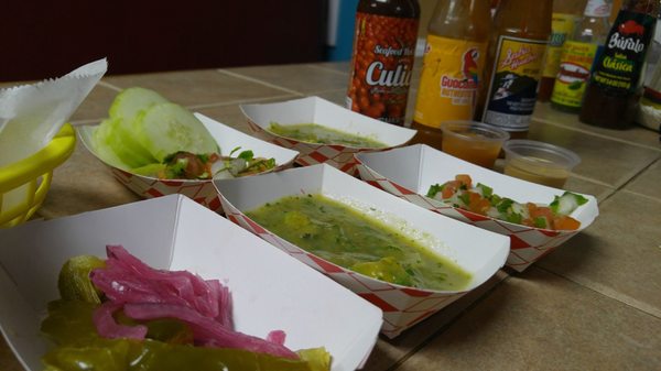 Mariscos El Malecon by null