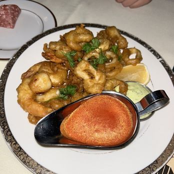 Elina's - Italian Near Me - Chicago, Illinois