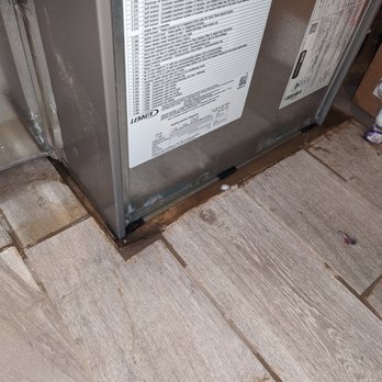 Roto-Rooter Plumbing & Water Cleanup - Furnace sitting in water - Plumbing Near Me - Chicago, Illinois Roto-Rooter Plumbing & Water Cleanup - Furnace sitting in water - Plumbing Near Me - Chicago, Illinois