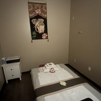 Thai Luxury Reflexology - Room - Reflexology Near Me - Mesa, Arizona Thai Luxury Reflexology - Room - Reflexology Near Me - Mesa, Arizona