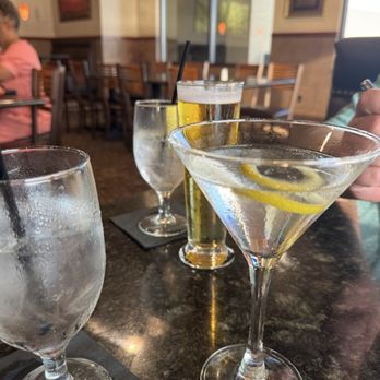 Amber Lantern Restaurant - Seafood Near Me - Chesapeake, Virginia