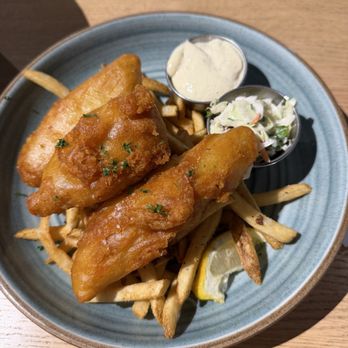 Dave & Buster's Ala Moana - Fish and chips - Arcades Near Me - Honolulu, Hawaii