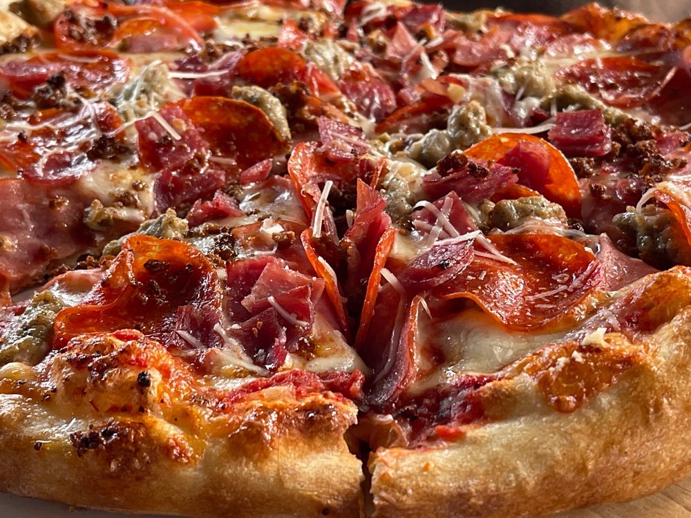 GINO’S PIZZA Updated September 2024 45 Photos & 55 Reviews 4624