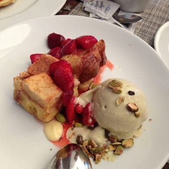 FIG Restaurant - White chocolate bread pudding - Bars Near Me - Santa Monica, California