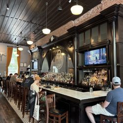 Mussel and Burger Bar Downtown - Bar area
