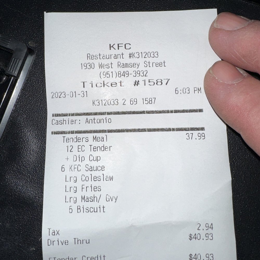 KFC - Fast Food Near Me - Banning, California