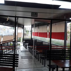 Red's Burger Shop