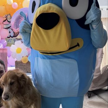 Dreamcharacters - Blue dog - Party Characters Near Me