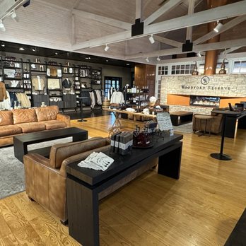 Woodford Reserve Distillery - Retail and Lounge - Distilleries Near Me - Versailles, Kentucky Woodford Reserve Distillery - Retail and Lounge - Distilleries Near Me - Versailles, Kentucky
