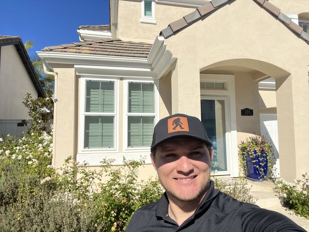 Slide of Bigfoot Roofing